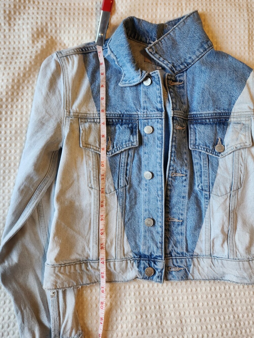 Women's Hudson Distressed Cropped Jean Jacket Size Small - Picture 8 of 8